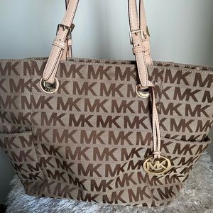 Michael Kors tote
